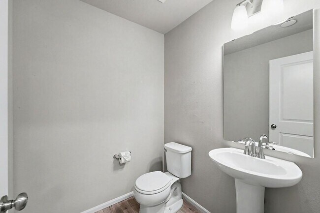 Building Photo - 15065 Iverson Lp SE