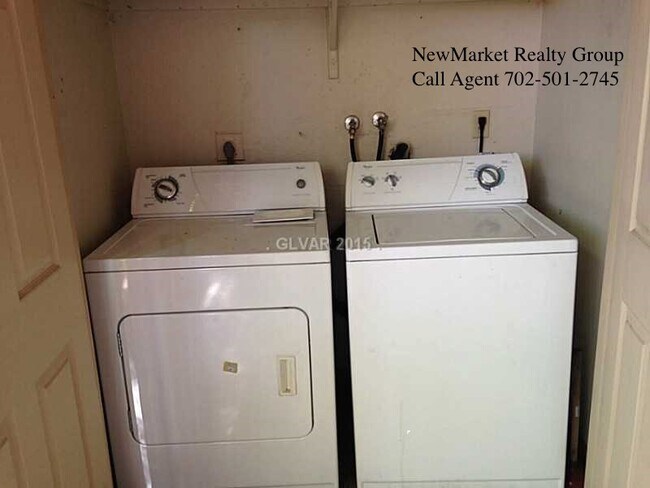 Building Photo - 5181 River Glen Dr