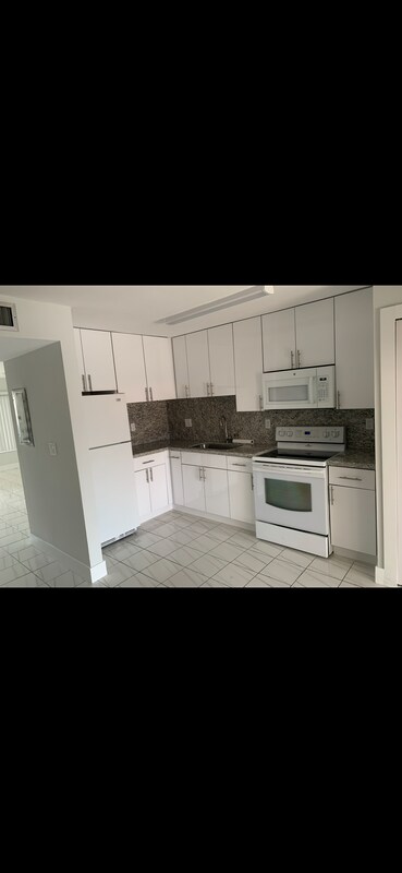 Building Photo - 5420 W 26th Ave