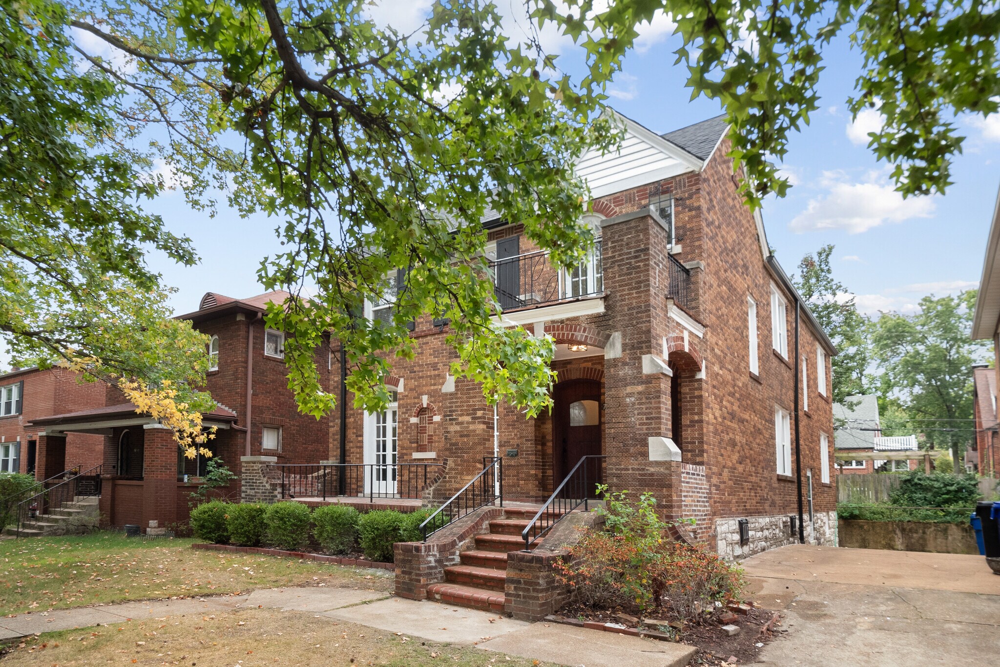 Building Photo - 7246 Amherst Ave