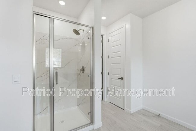 Building Photo - 6922 W Buckhorn Trail