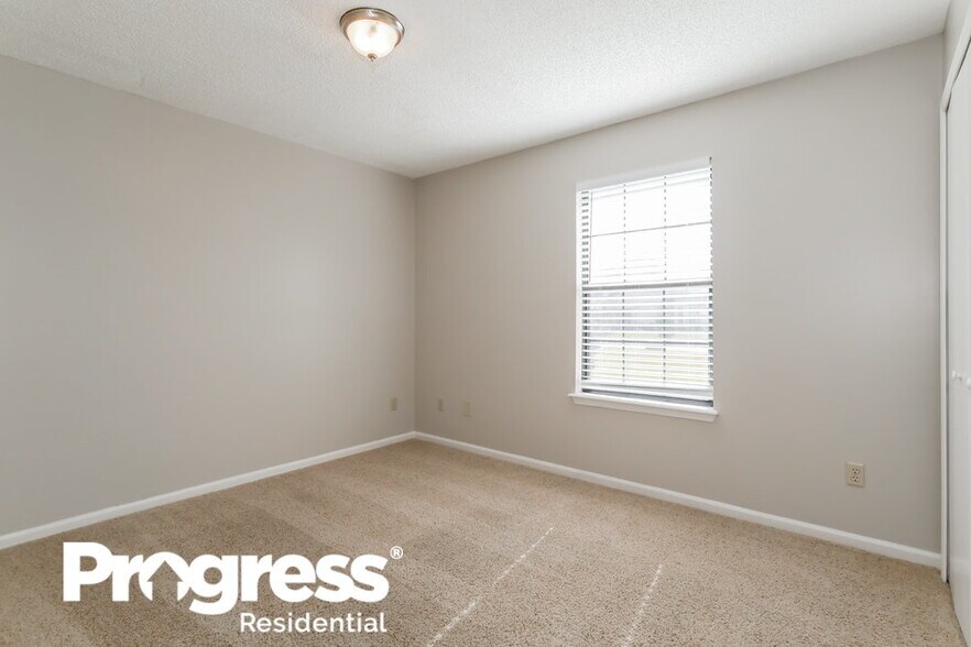 Building Photo - 1664 Tall Timber Dr