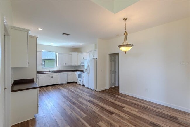 Building Photo - 25206 Nocturne Ln