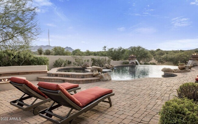 Building Photo - 13639 E Hedgehog Pl