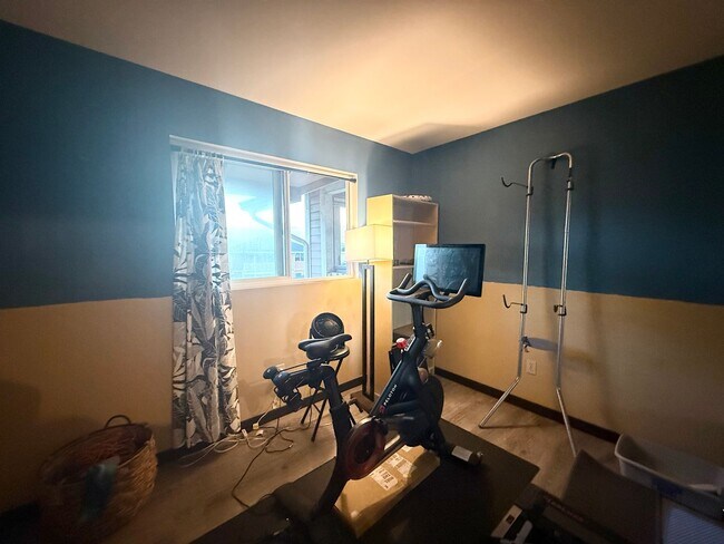 Building Photo - Available 12/15/2025 – Beautiful 2BR/2BA U...