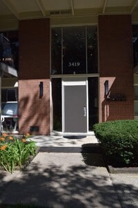 Building Photo - 3419 University Blvd W