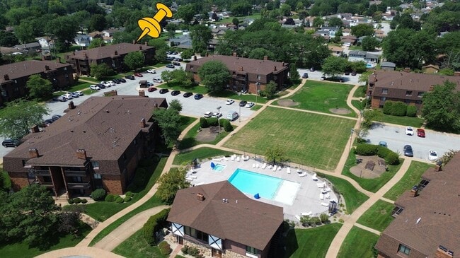 Building Photo - 2013 45th St