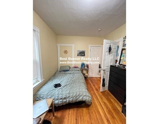 Building Photo - 2 Gilson Terrace