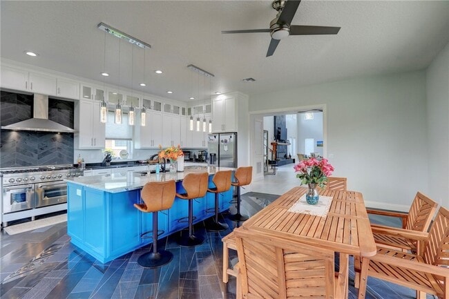 Building Photo - 7785 Grand Oak Cir