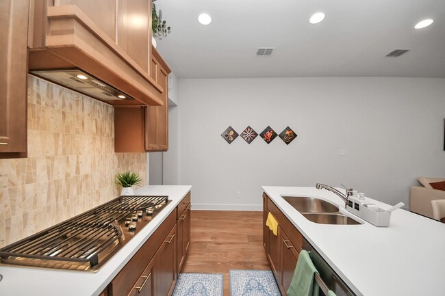 Building Photo - 27210 Butterfly Mint Ln