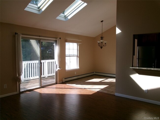 Building Photo - 28 Lexington Hills Rd