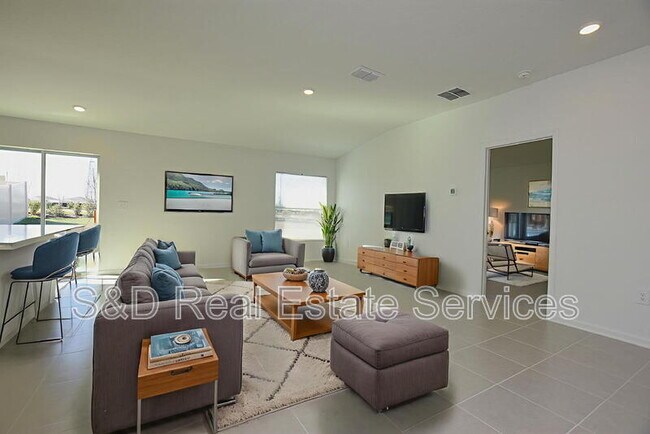 Building Photo - 2216 Rock Dr