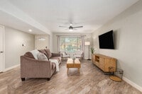 Building Photo - 2530 W Obispo Cir