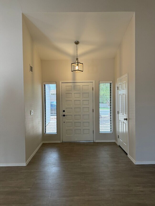 Building Photo - Spacious 3 Bed Tempe Home for Rent!