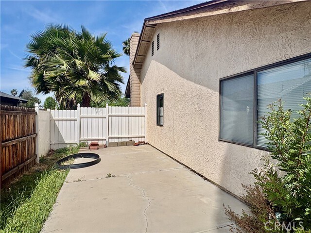 Building Photo - 15473 Cam Grande