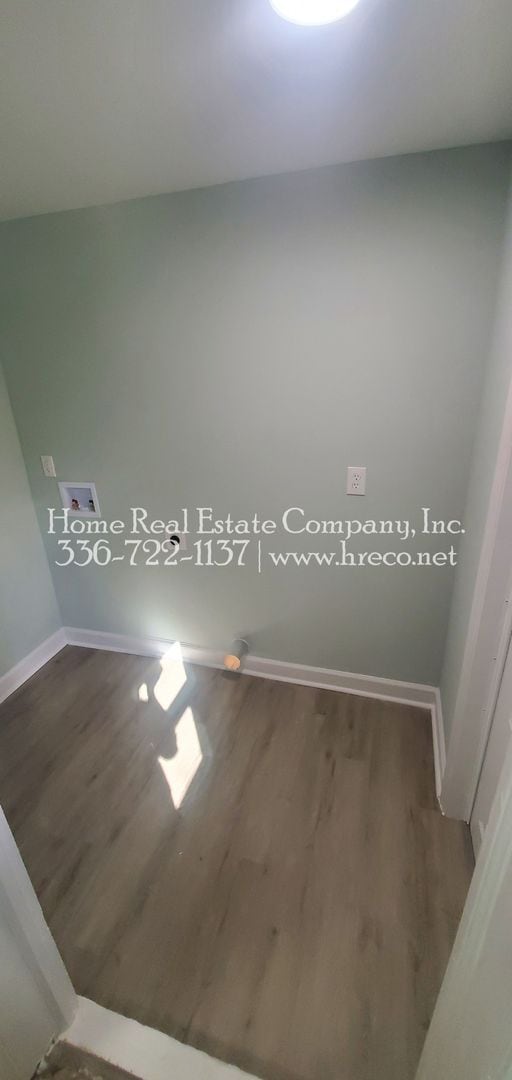 Building Photo - 2711 Sink St