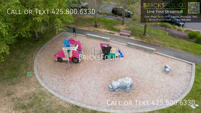 Building Photo - Luxury Corner-Lot Home in Redmond Ridge Ea...