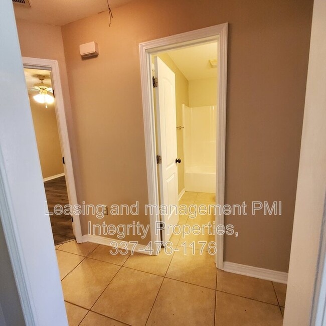 Building Photo - 112 Bryant St