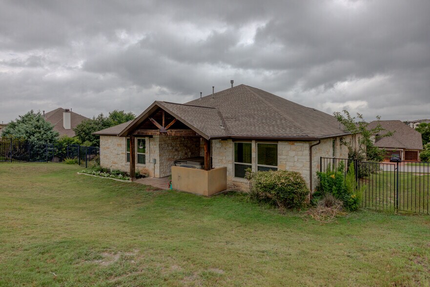 Building Photo - 308 Enchanted Hilltop Way