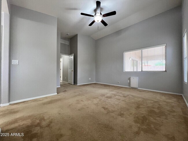 Building Photo - 10419 N 58th Dr