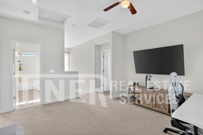 Building Photo - 5 Outer Banks Pl