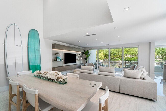 Building Photo - 5284 Boca Marina Cir S