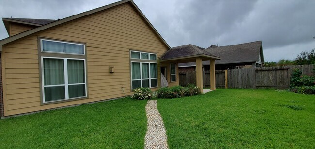 Building Photo - 26306 Reston Hill Ln