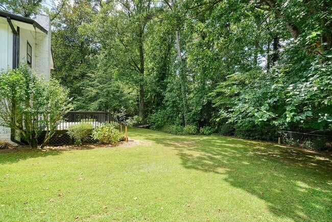 Building Photo - 1524 Brompton Ct