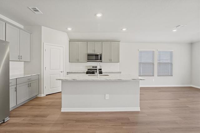 Building Photo - 522 River Rdg Dr