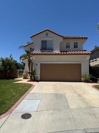 Building Photo - 3 bed, 2 1/2 bath home in gated Wood Ranch...