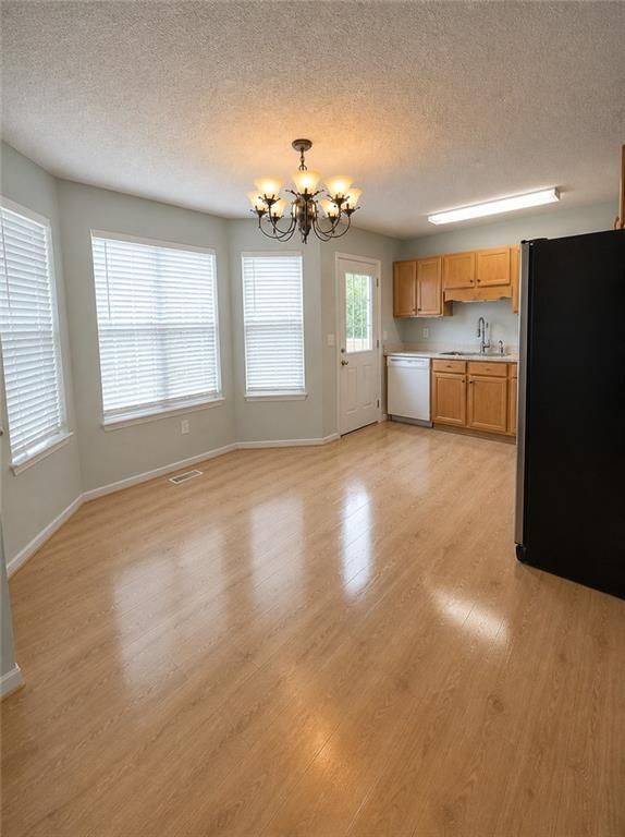 Building Photo - 62 Kingston Pointe Dr