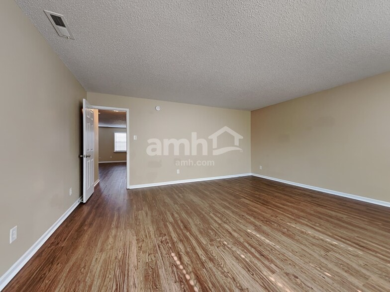 Building Photo - 505 Abbywood Cir