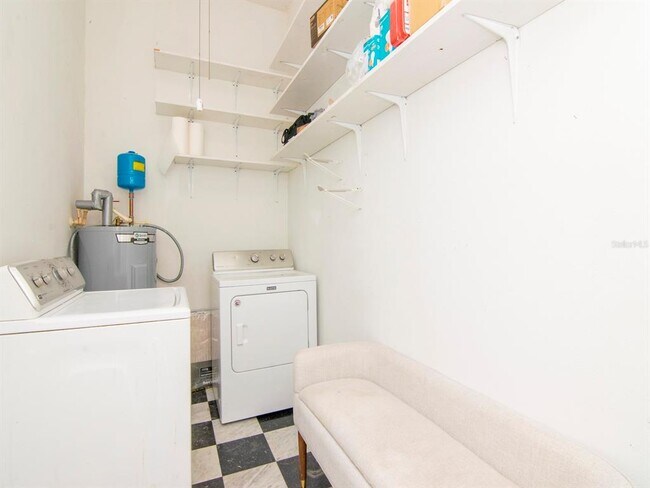 Building Photo - 2302 N Morgan St