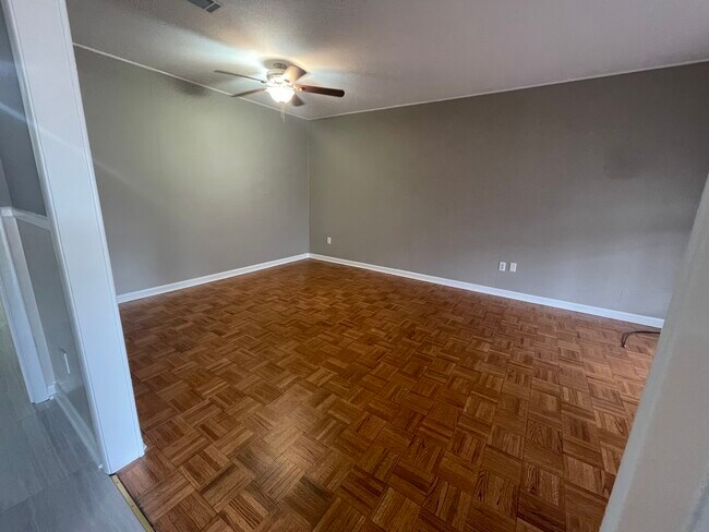 Living room - 3416 Grassfort Dr SW