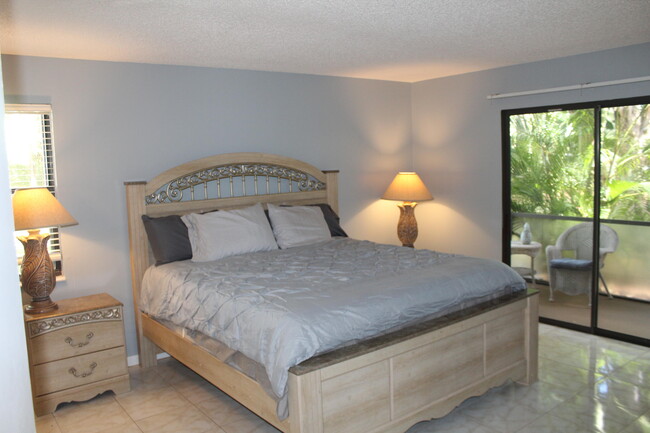 Building Photo - 13115 Belhaven Ct