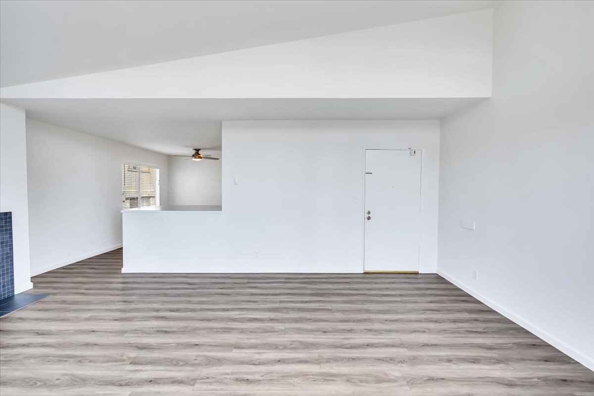 Building Photo - 1023 21st St