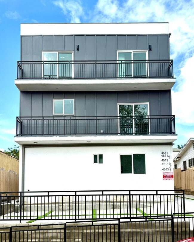 Building Photo - 1615 2nd Ave