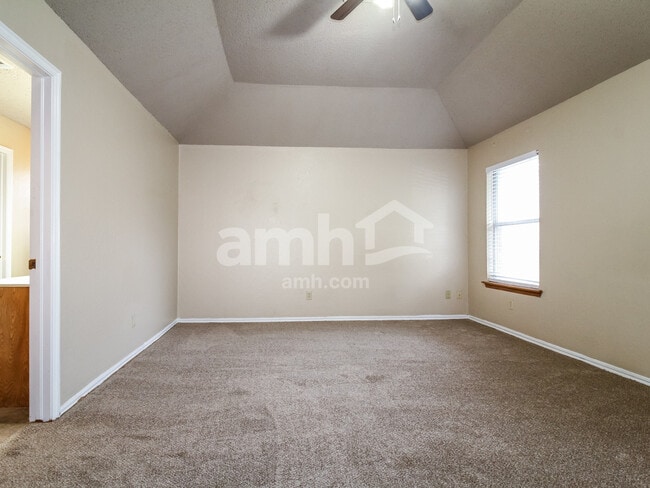 Building Photo - 8824 NW 85th St