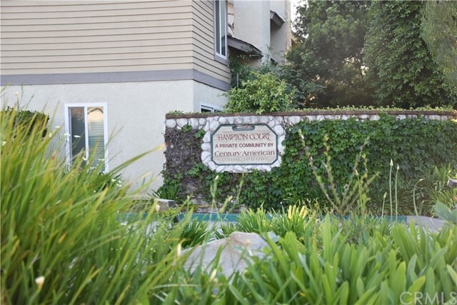 Building Photo - 630 W Palm Ave