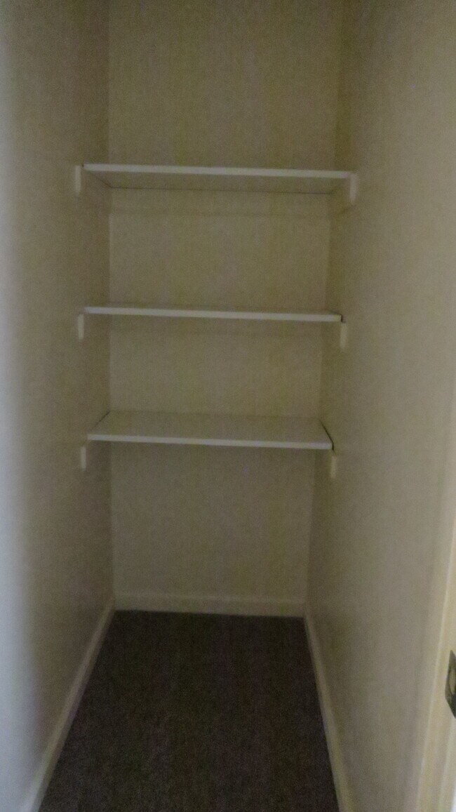 Building Photo - Jackson Street