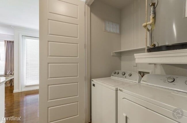 Building Photo - 5313 Serene Hills Dr