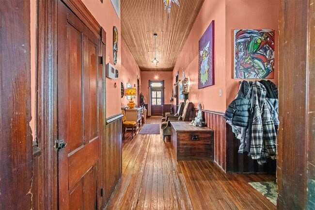 Building Photo - 308 S Ave A