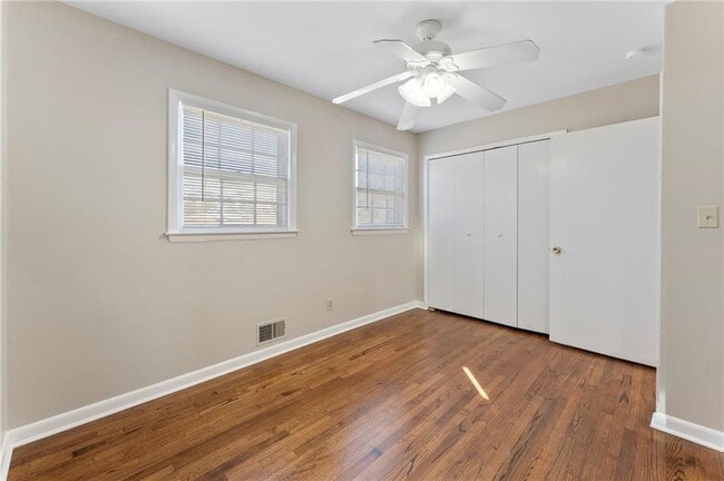 Building Photo - 320 Crossville Ct