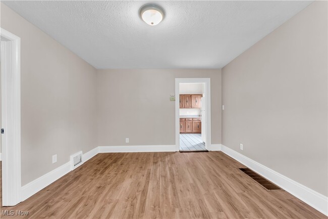 Building Photo - 3703 E 63rd St