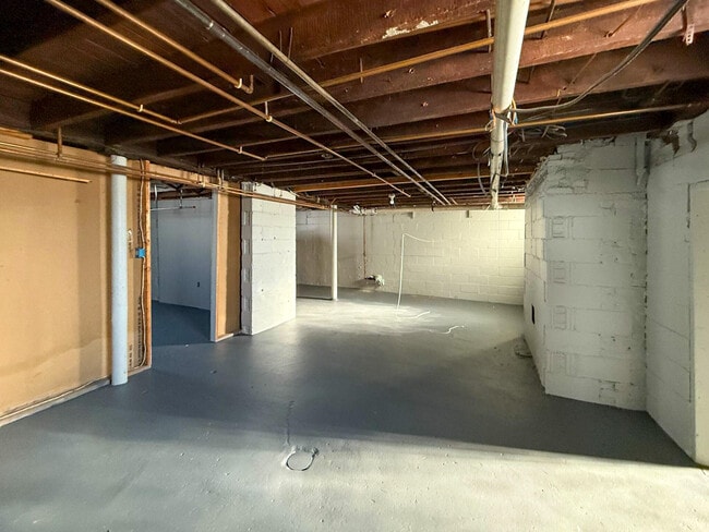 Building Photo - 36465 Main St