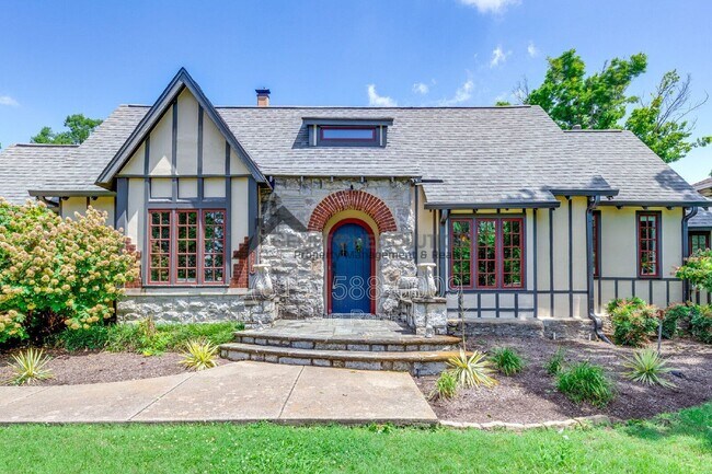 Building Photo - 1802 Linden Ave