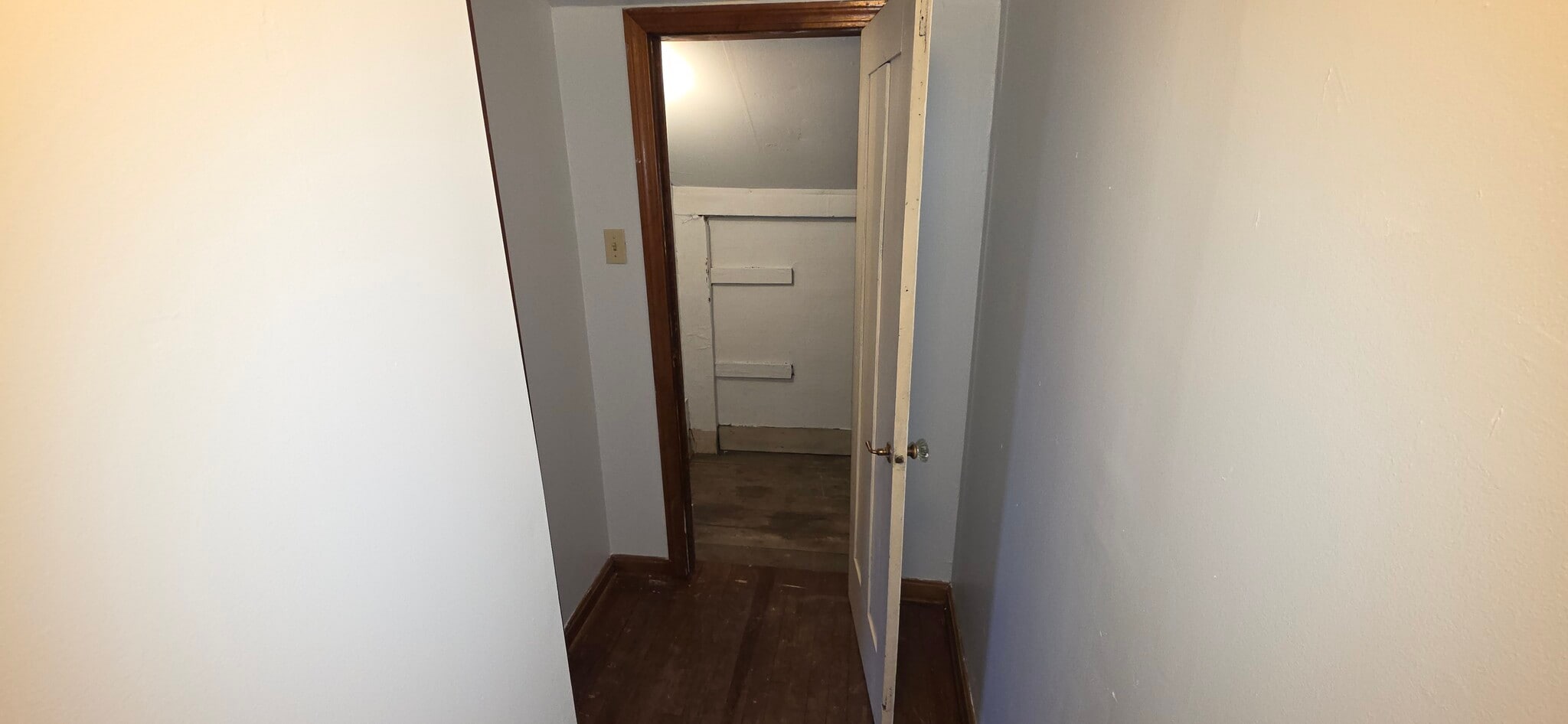 Upstairs Hall Closet - 8295 Limeridge Rd