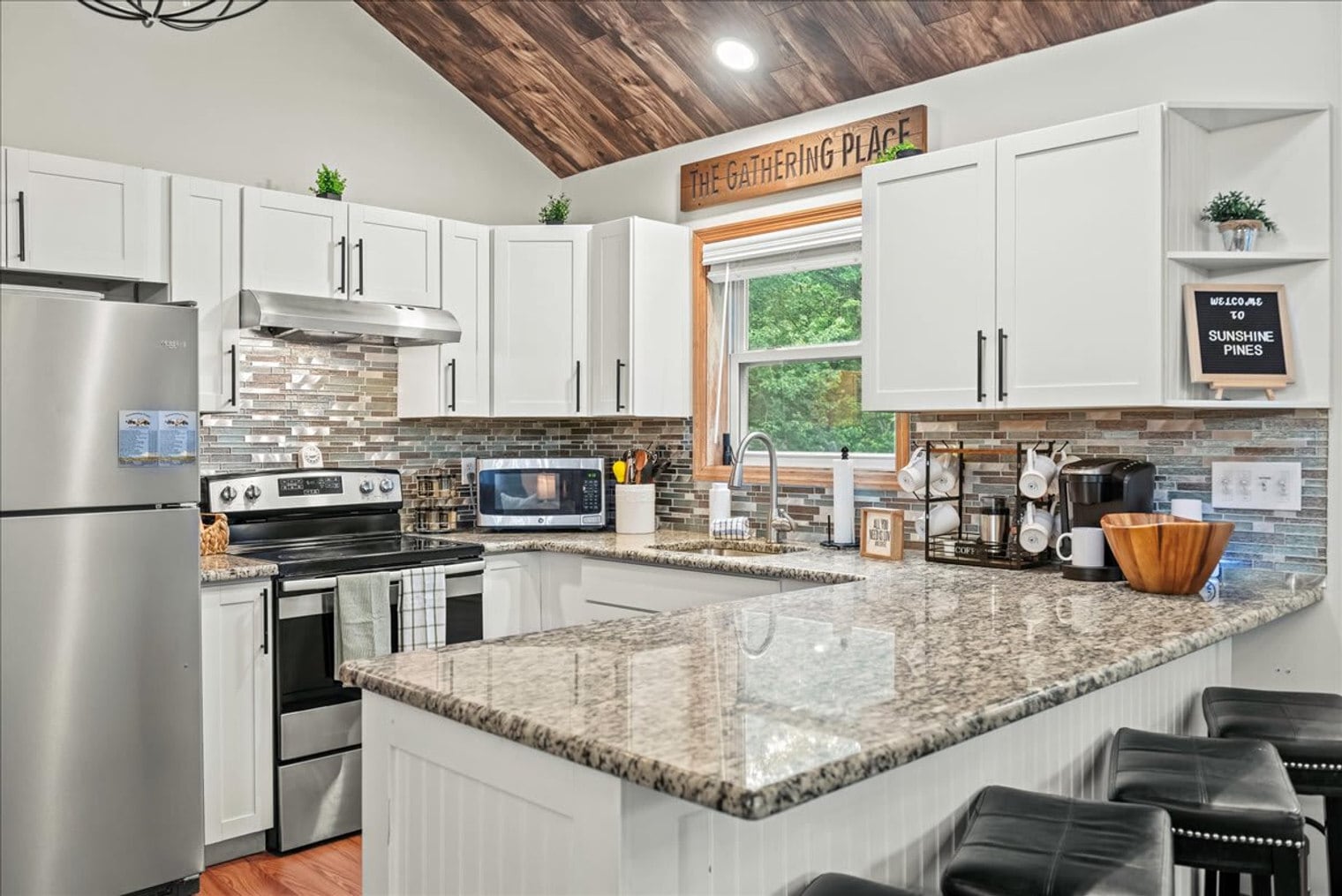 Building Photo - 194 Chapman Cir