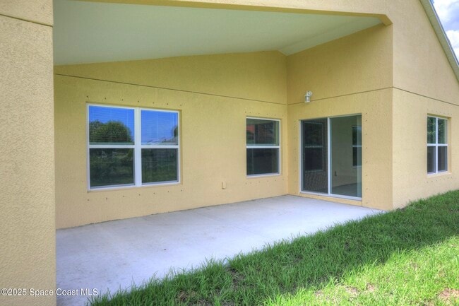 Building Photo - 8346 99th Ct