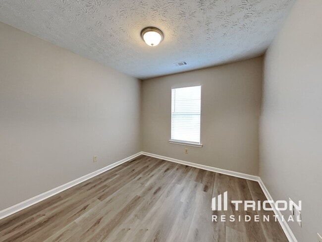Building Photo - 95 Doves Nest